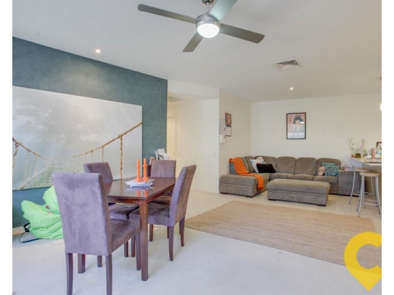 1/146 Prince Edward Parade, Scarborough QLD 4020