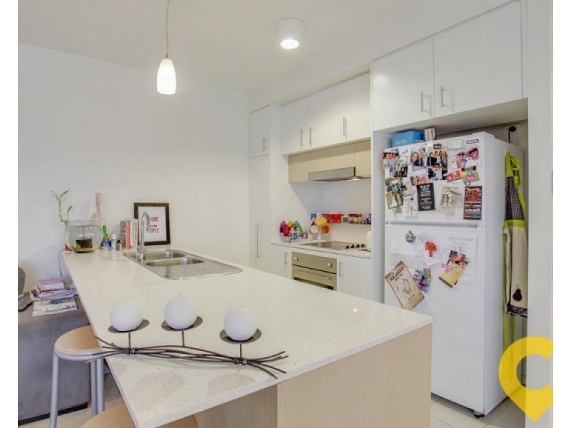 1/146 Prince Edward Parade, Scarborough QLD 4020