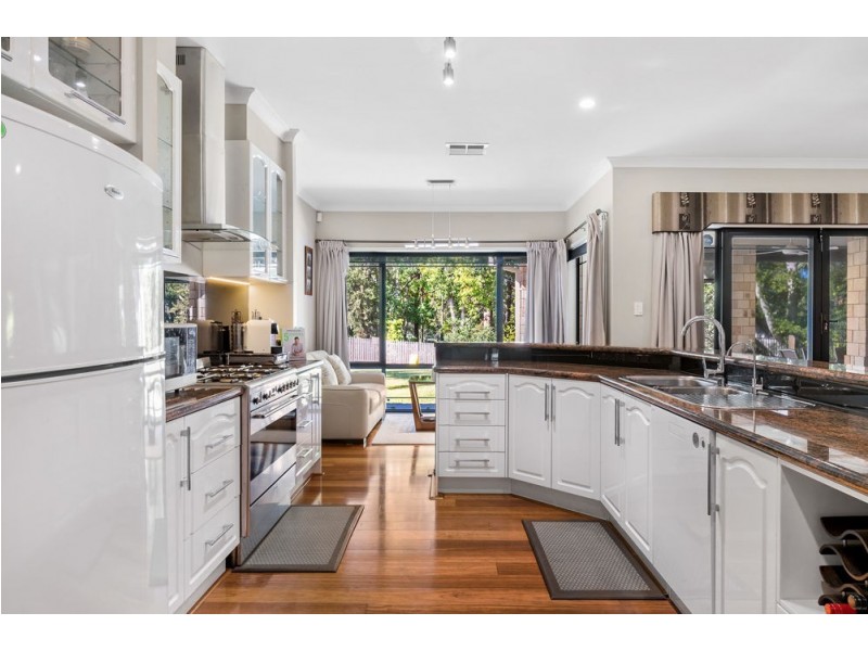 6 Havenhill Court, Murrumba Downs QLD 4503