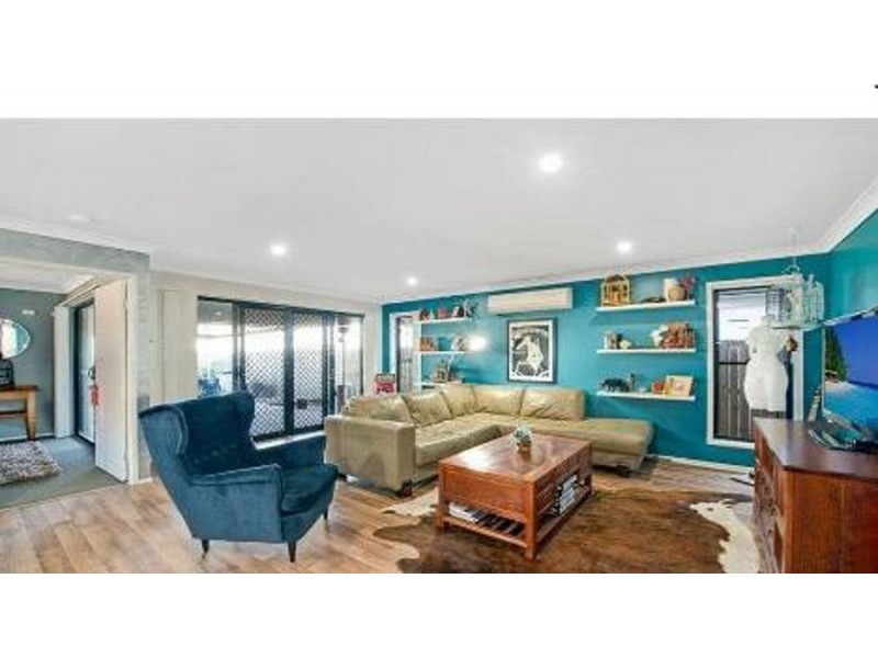 23 Daintree Cct, North Lakes QLD 4509