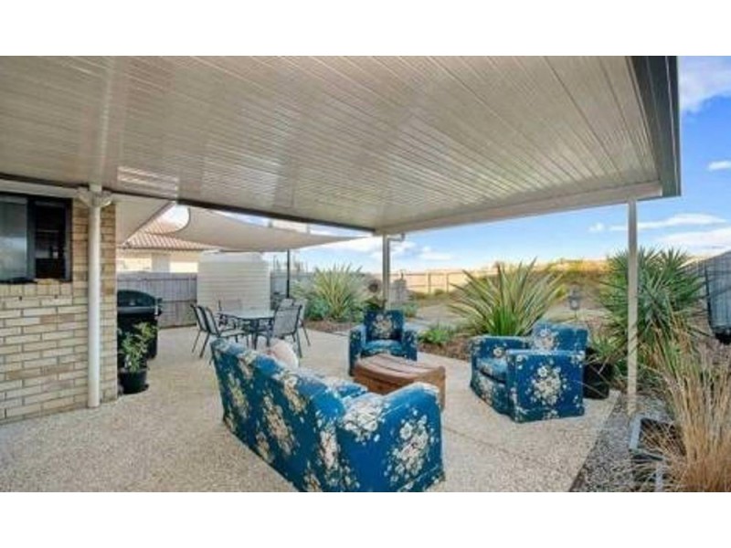 23 Daintree Cct, North Lakes QLD 4509