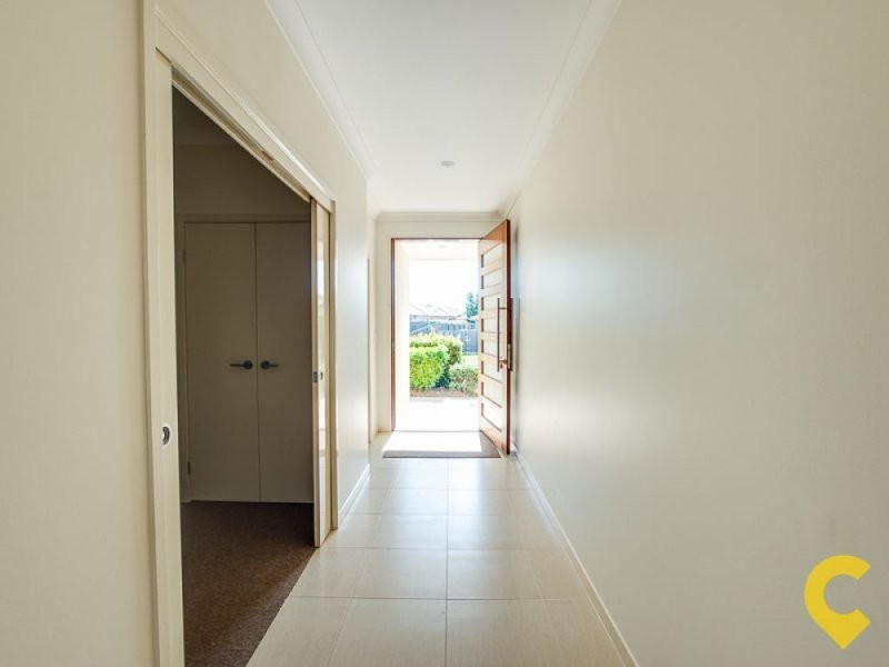 17 Lanagan Circuit, North Lakes QLD 4509