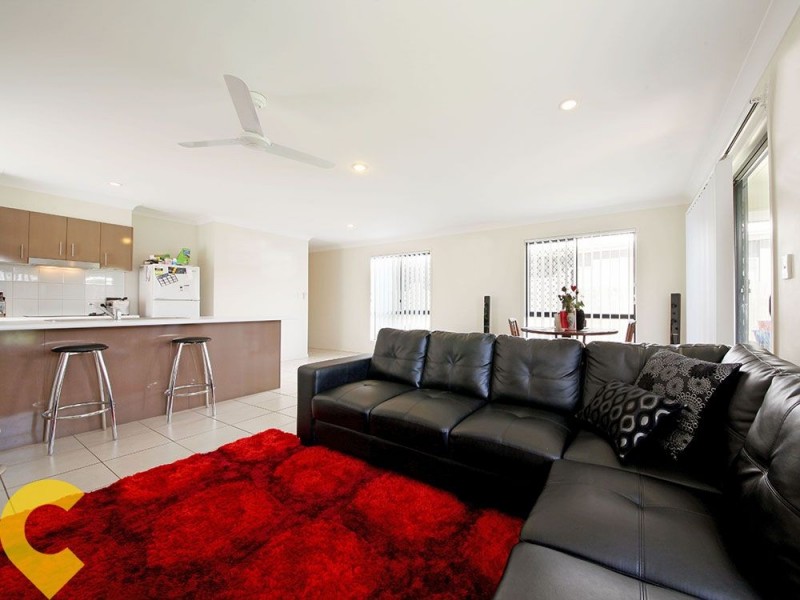 8 Friars Crescent, North Lakes QLD 4509