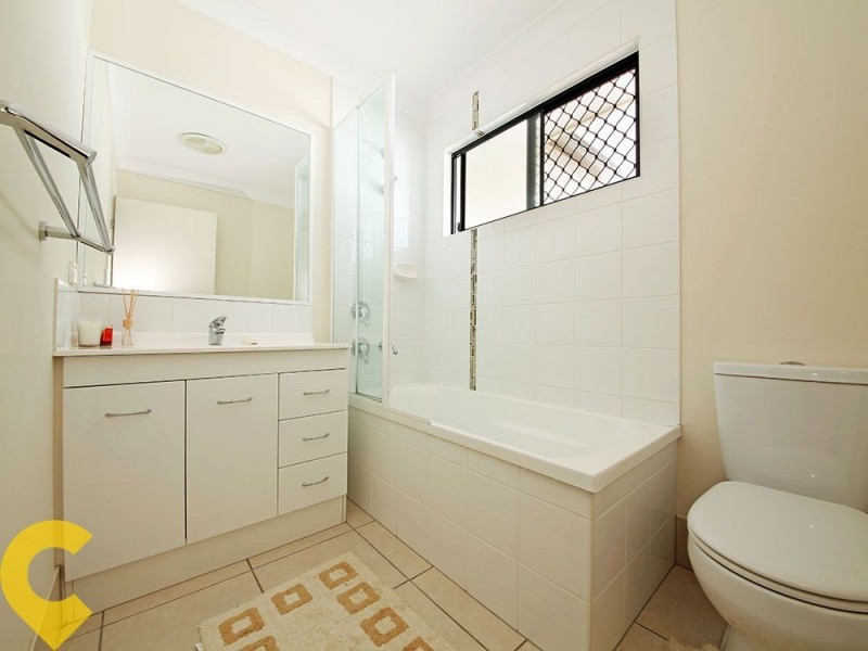 8 Friars Crescent, North Lakes QLD 4509