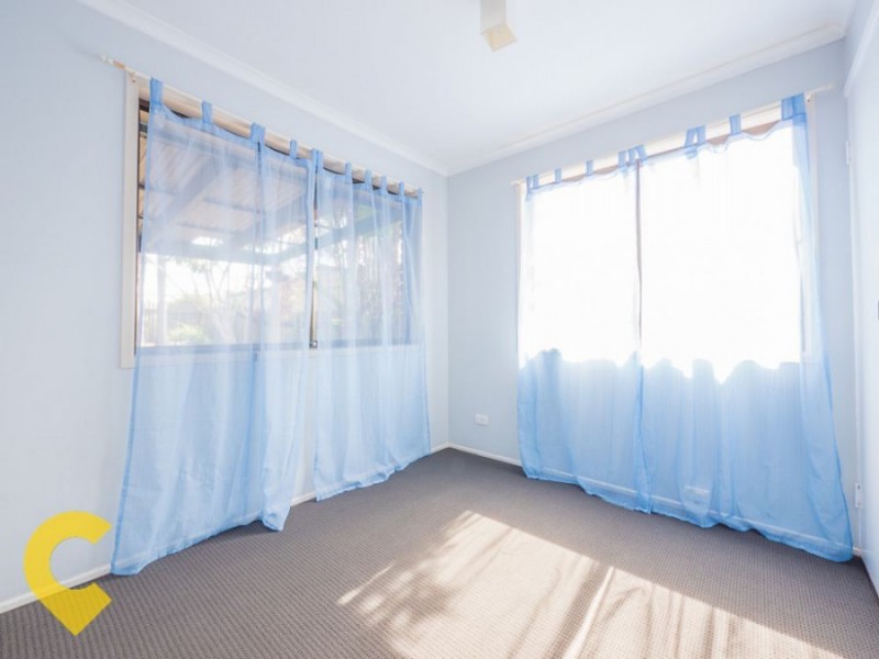 37 Moatah Drive, Beachmere QLD 4510