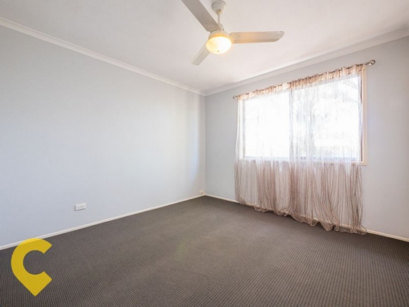 37 Moatah Drive, Beachmere QLD 4510