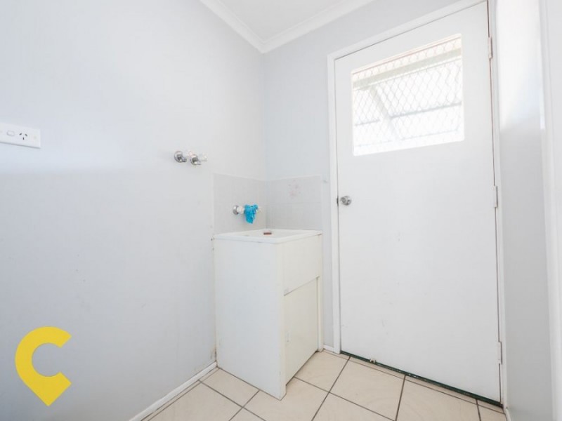 37 Moatah Drive, Beachmere QLD 4510