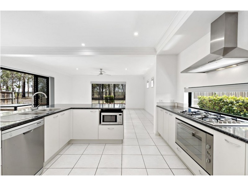 1 Derwent St, Murrumba Downs QLD 4503