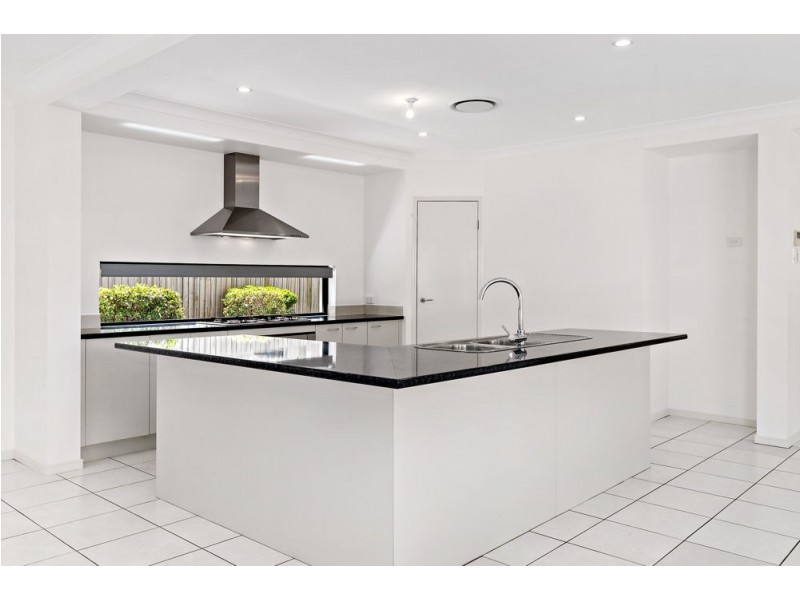 1 Derwent St, Murrumba Downs QLD 4503