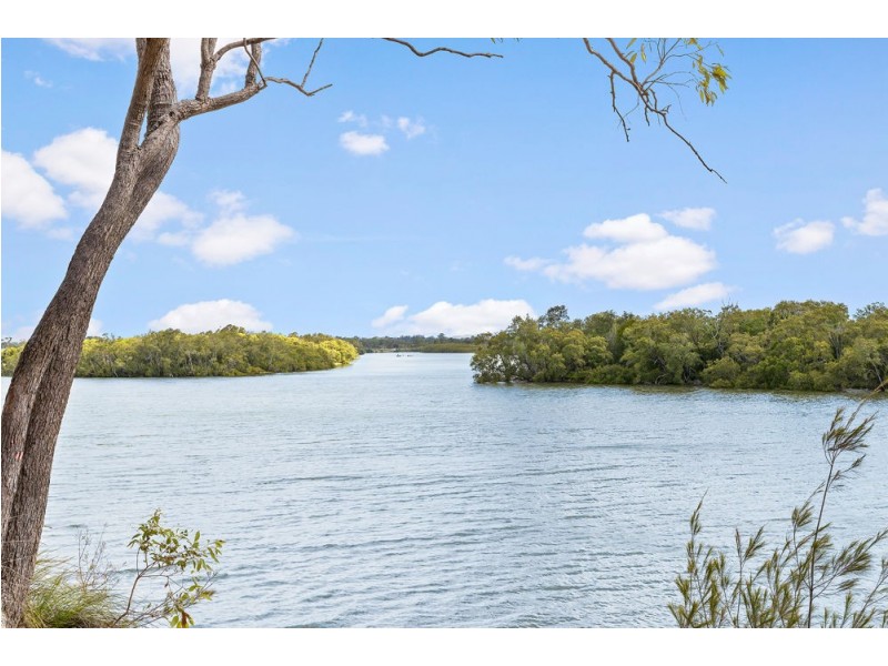 1 Derwent St, Murrumba Downs QLD 4503