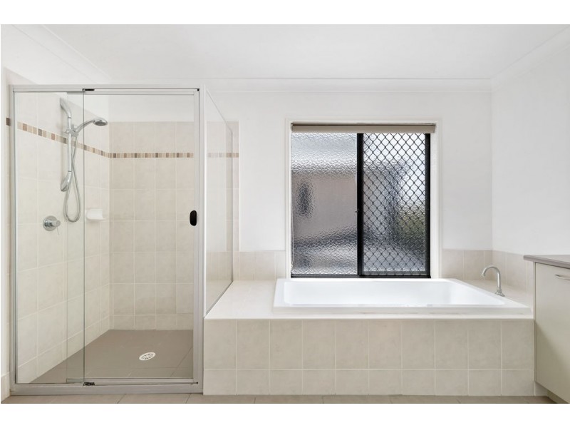 1 Derwent St, Murrumba Downs QLD 4503