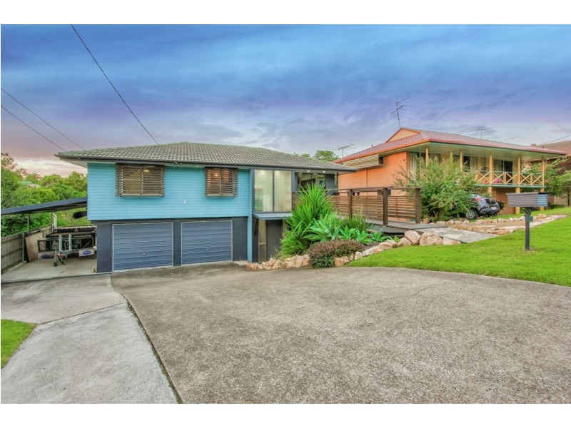 6 Floyd Court, Arana Hills QLD 4054