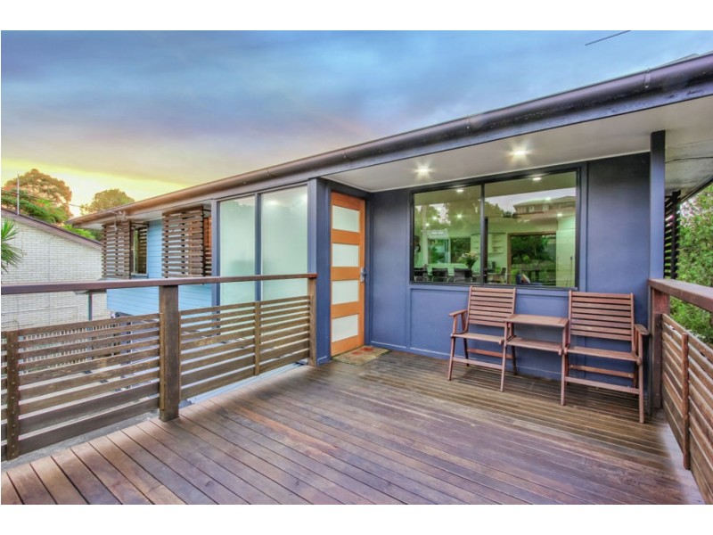 6 Floyd Court, Arana Hills QLD 4054