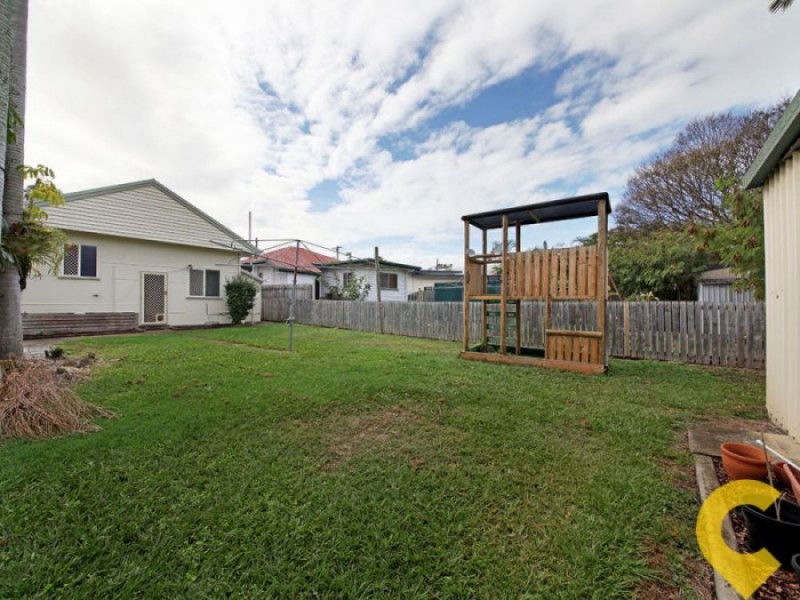 134 Oxley Avenue, Woody Point QLD 4019