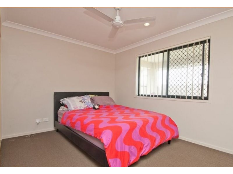 10 Severn Crescent, North Lakes QLD 4509