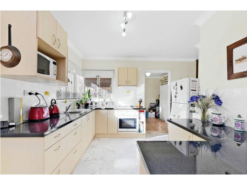 38 Narellan Street, Arana Hills QLD 4054