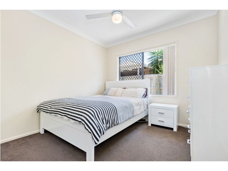 13 Highcliff Crescent, North Lakes QLD 4509
