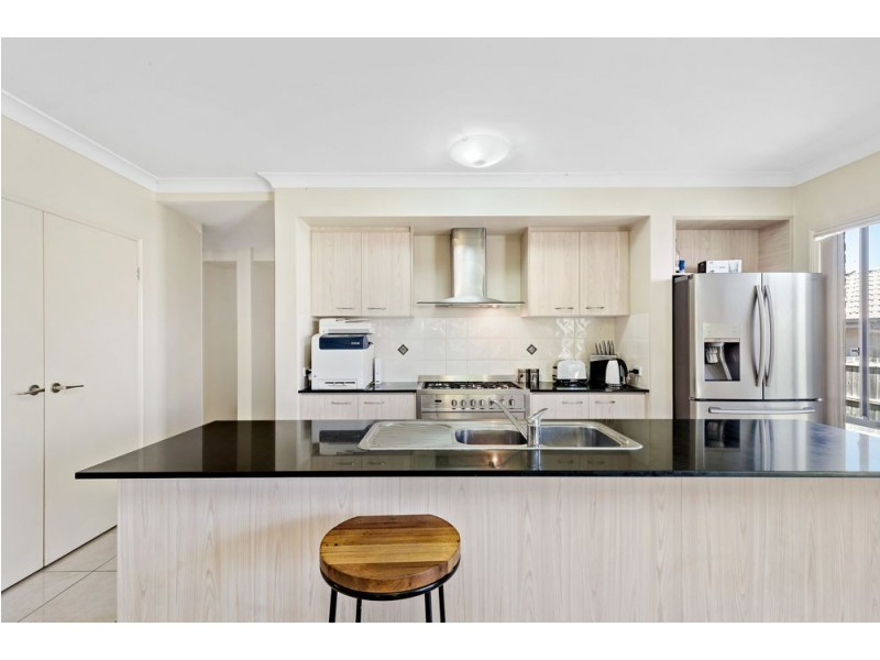 13 Highcliff Crescent, North Lakes QLD 4509