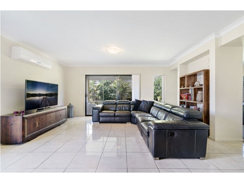 13 Highcliff Crescent, North Lakes QLD 4509