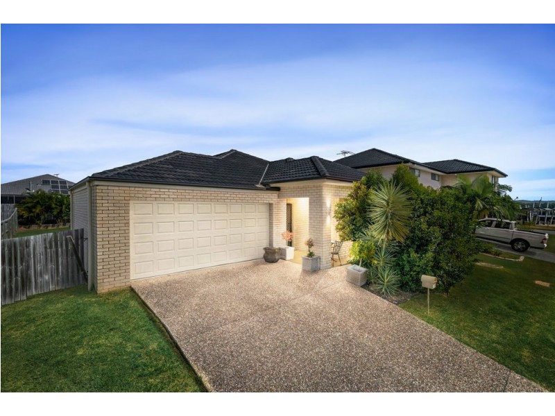 13 Highcliff Crescent, North Lakes QLD 4509