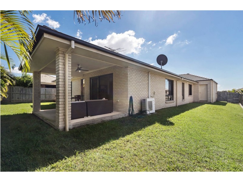 13 Highcliff Crescent, North Lakes QLD 4509