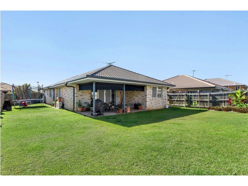 33 Sears Parade, North Lakes QLD 4509