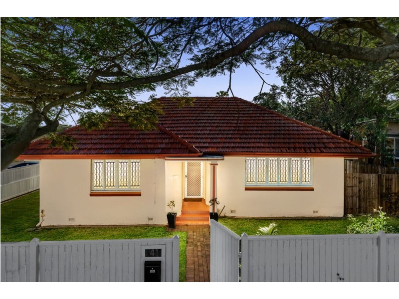 141 Oxley Avenue, Woody Point QLD 4019