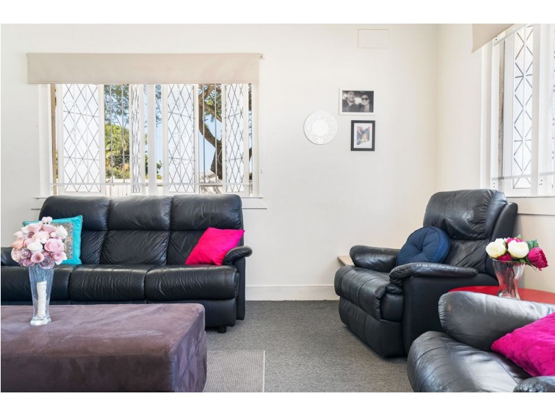 141 Oxley Avenue, Woody Point QLD 4019