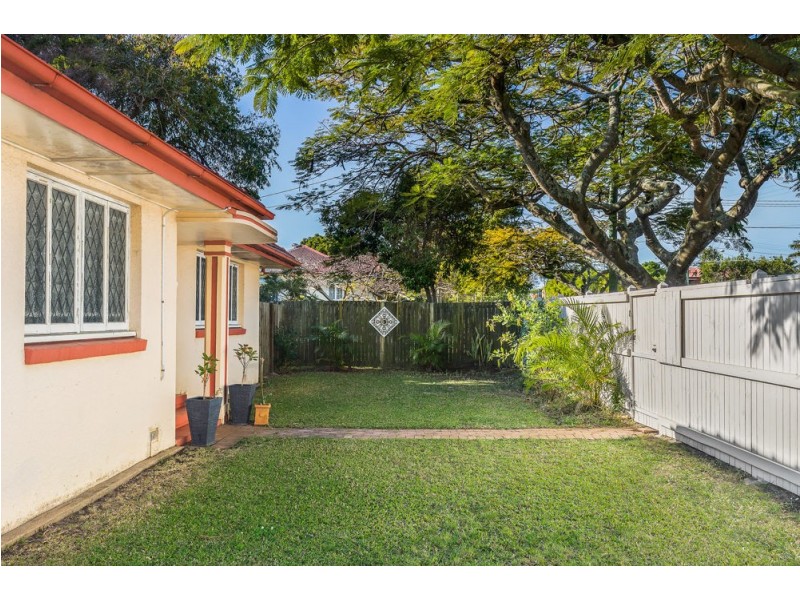 141 Oxley Avenue, Woody Point QLD 4019