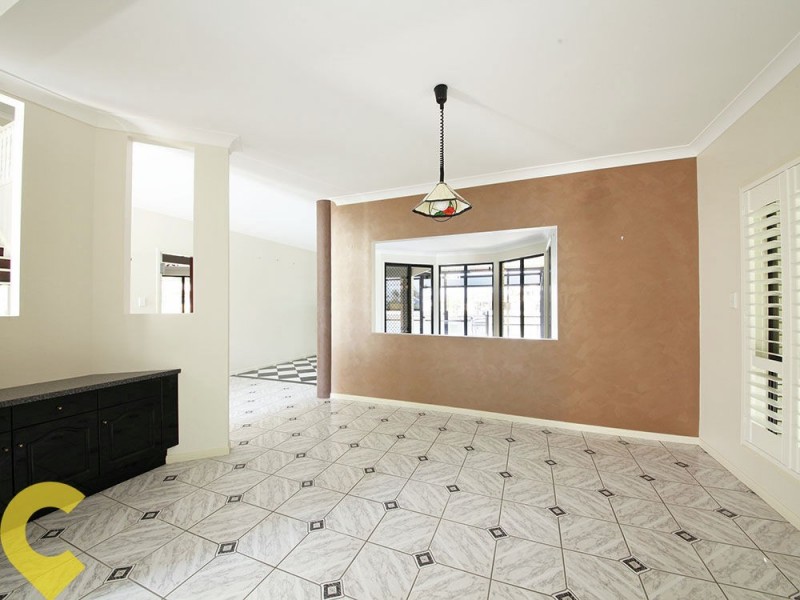 9 Reliance Court, Newport QLD 4020
