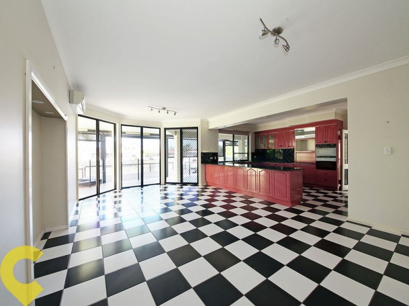 9 Reliance Court, Newport QLD 4020