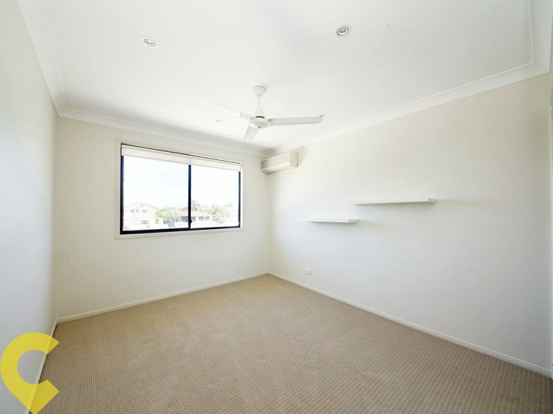 9 Reliance Court, Newport QLD 4020