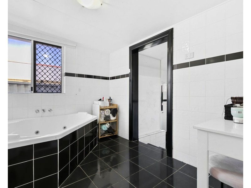 2 Ewan Street, Margate QLD 4019