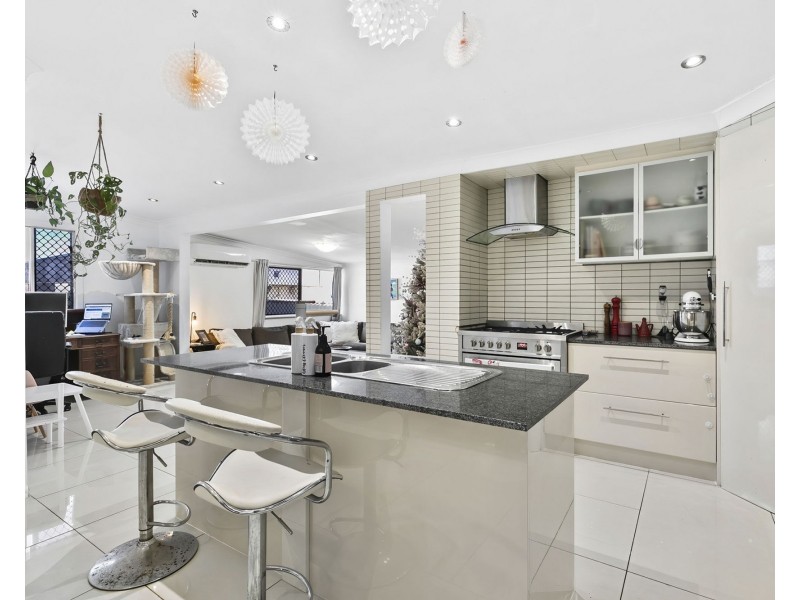 2 Ewan Street, Margate QLD 4019