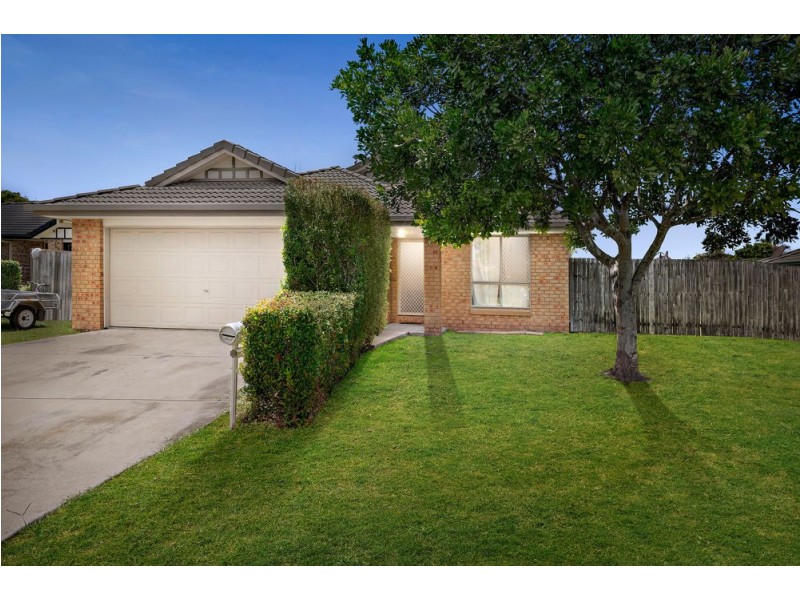 4 Hoddle Court, Rothwell QLD 4022
