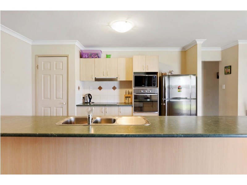 4 Hoddle Court, Rothwell QLD 4022