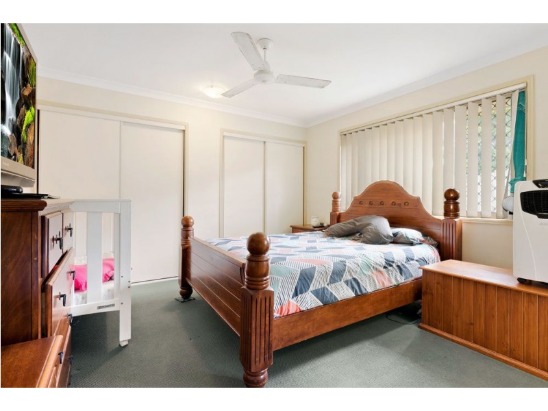 4 Hoddle Court, Rothwell QLD 4022