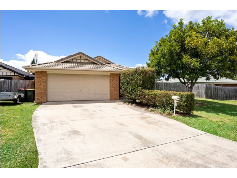 4 Hoddle Court, Rothwell QLD 4022