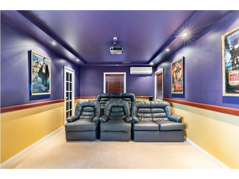 16 Hawkhurst Court, Murrumba Downs QLD 4503