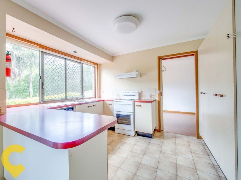 28 Joora Avenue, Petrie QLD 4502