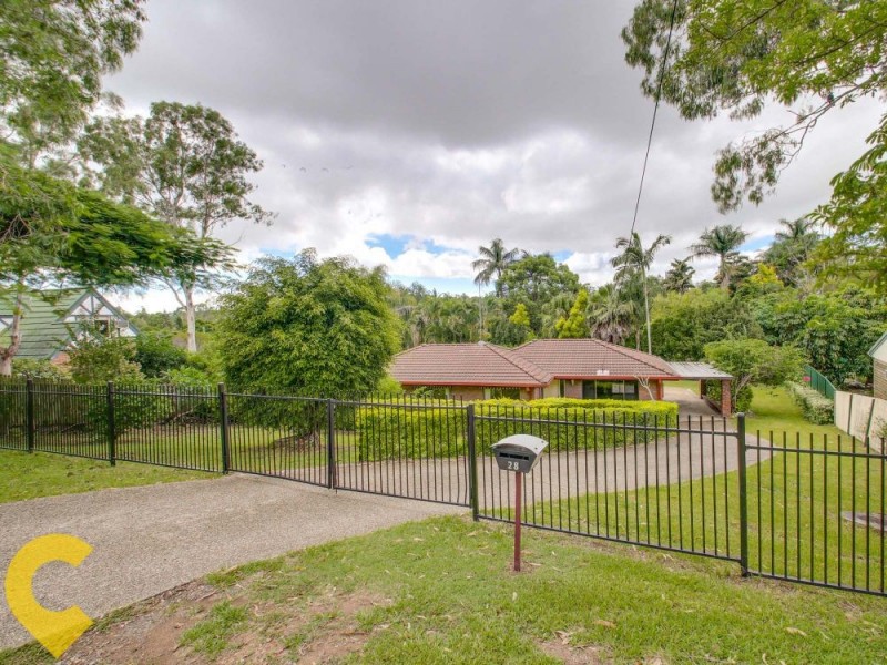 28 Joora Avenue, Petrie QLD 4502