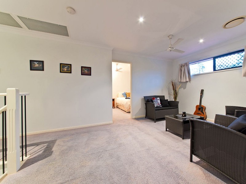 10 Links Crescent, Joyner QLD 4500