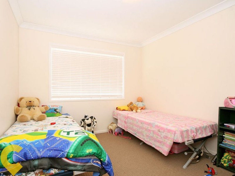13 Sylvania Street, Kallangur QLD 4503