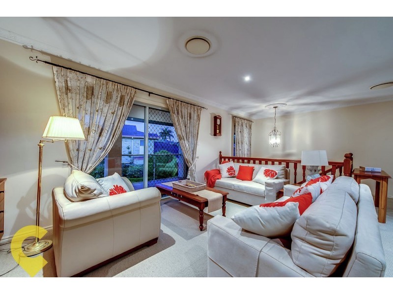 4 Capstan Place, Macgregor QLD 4109