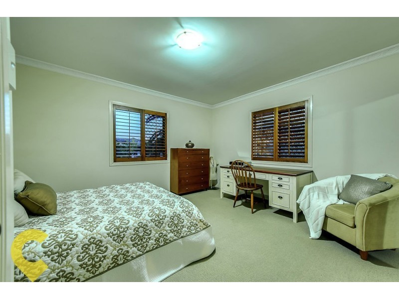 4 Capstan Place, Macgregor QLD 4109