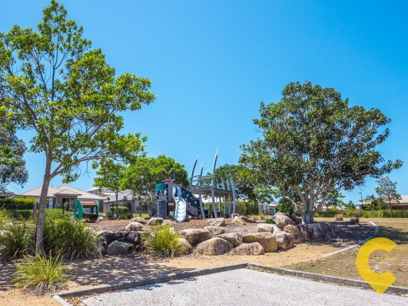 27 Astley Parade, North Lakes QLD 4509