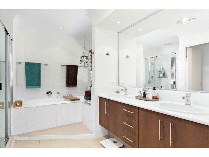 8 Picabeen Court, North Lakes QLD 4509