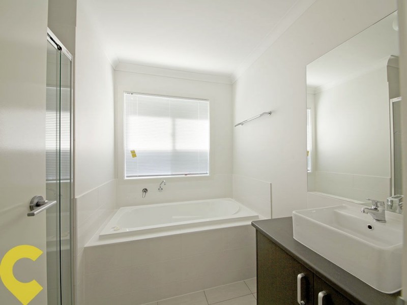 12 Kingston Court, North Lakes QLD 4509