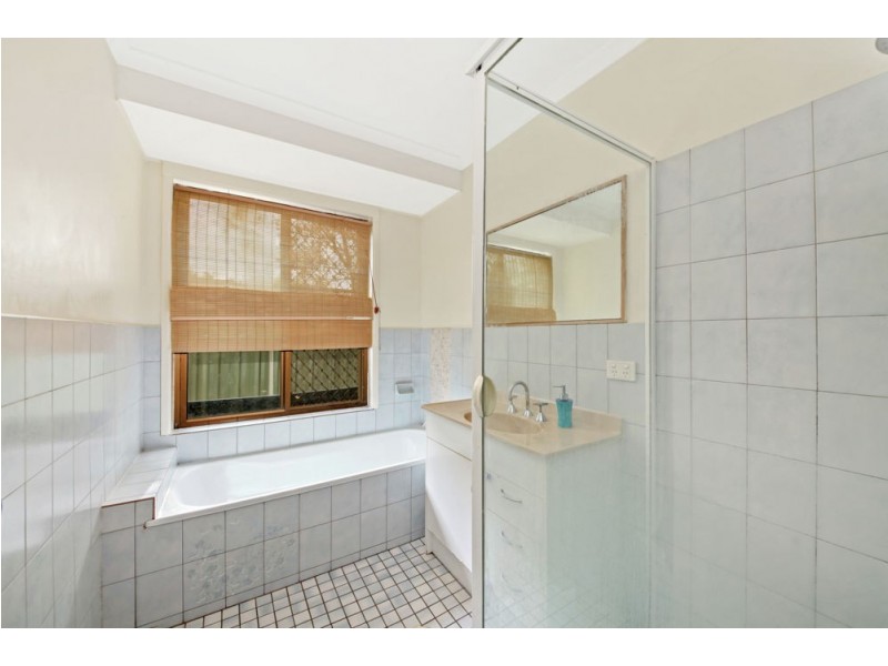 18 Olivia Drive, Kallangur QLD 4503