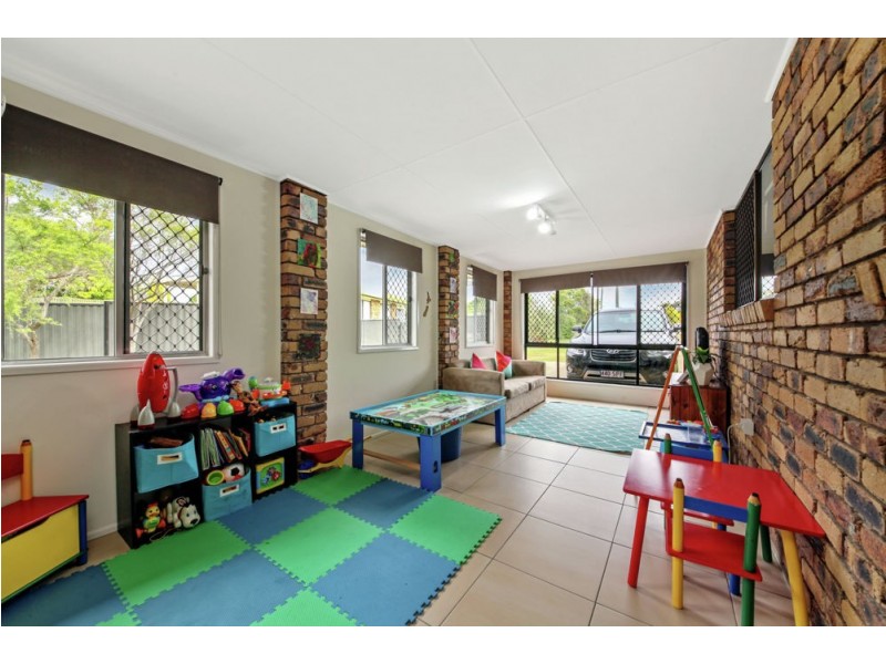18 Olivia Drive, Kallangur QLD 4503